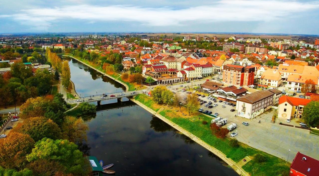 Hotel Slavonija Винковцы Экстерьер фото