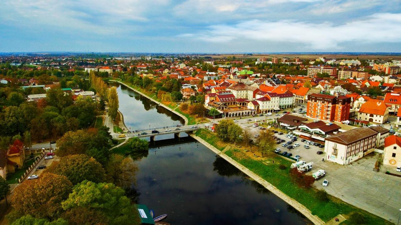 Hotel Slavonija Винковцы Экстерьер фото