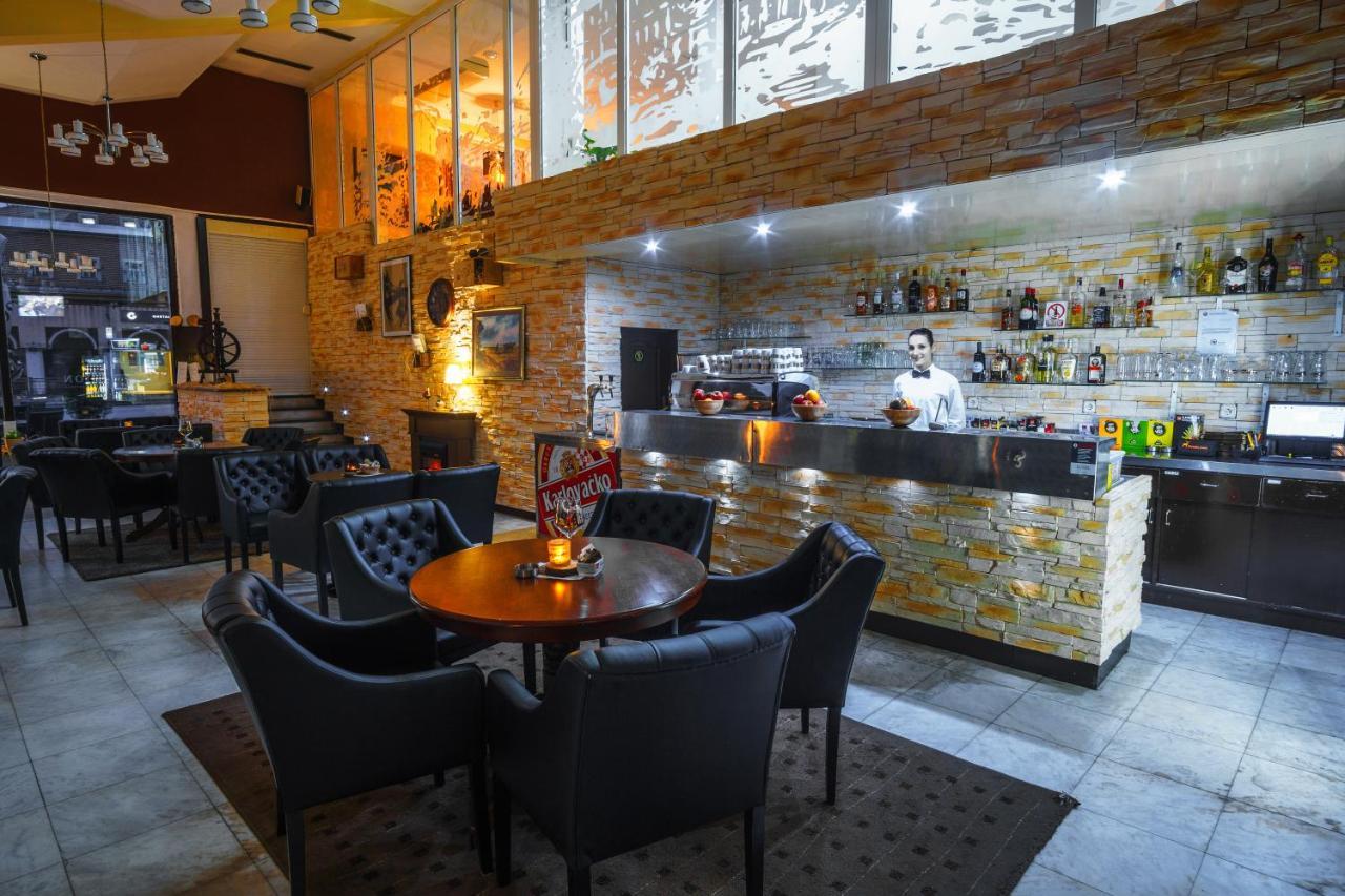 Hotel Slavonija Винковцы Экстерьер фото
